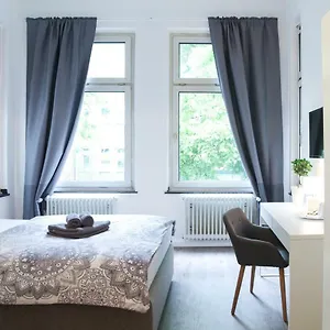 https://joy-rooms-and-apartments.dusseldorf-hotel.net
